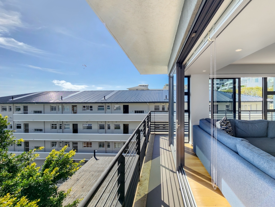 2 Bedroom Property for Sale in Sea Point Western Cape